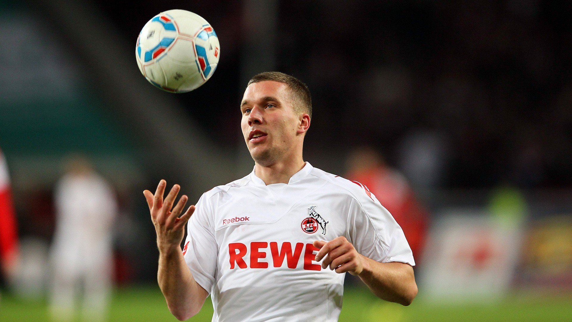 开云体育官方网站登陆-中小俱乐部生存压力持续加大,俱乐部发展现状 第2张 开云体育官方网站登陆-中小俱乐部生存压力持续加大,俱乐部发展现状 第2张