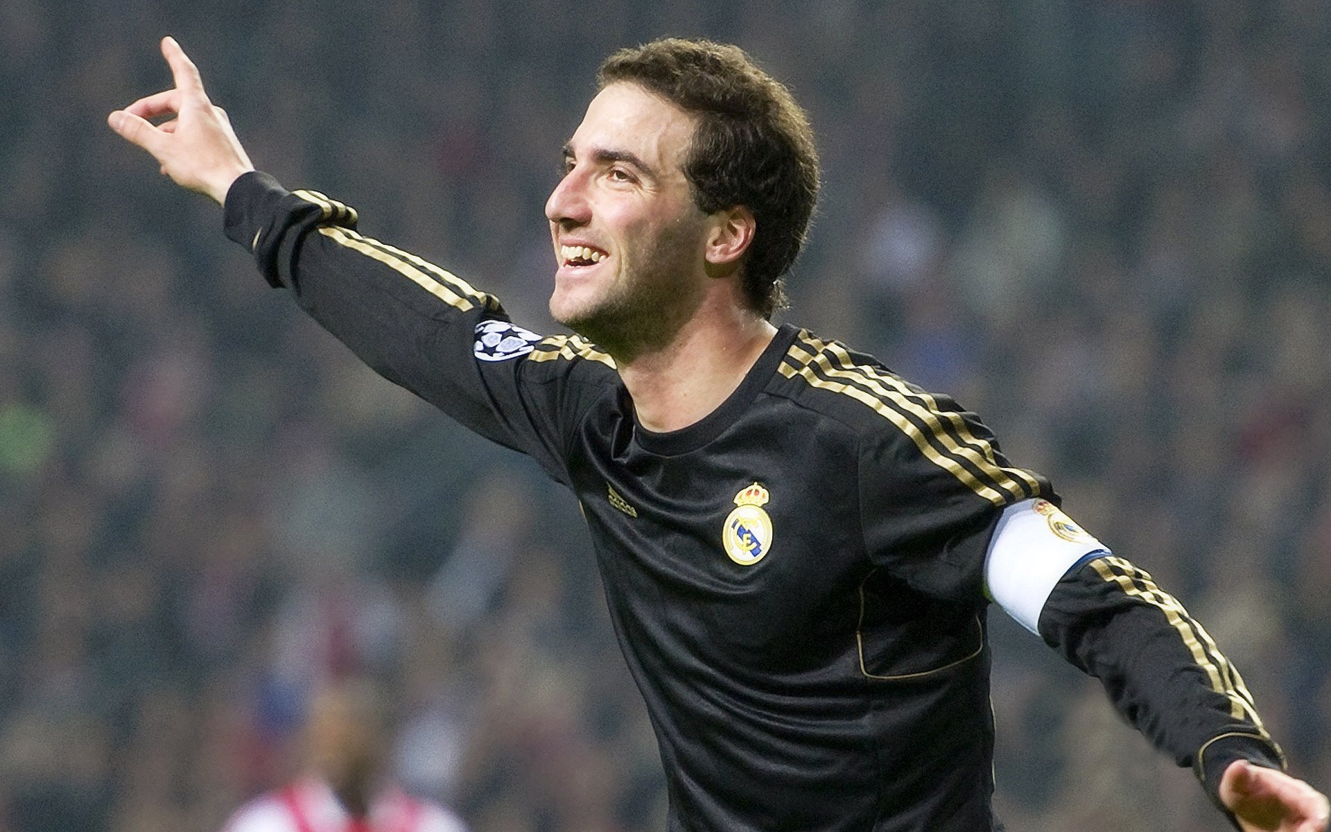 世界杯高光时刻：造梦、惊喜、奇迹不断上演，世界杯曝光也好